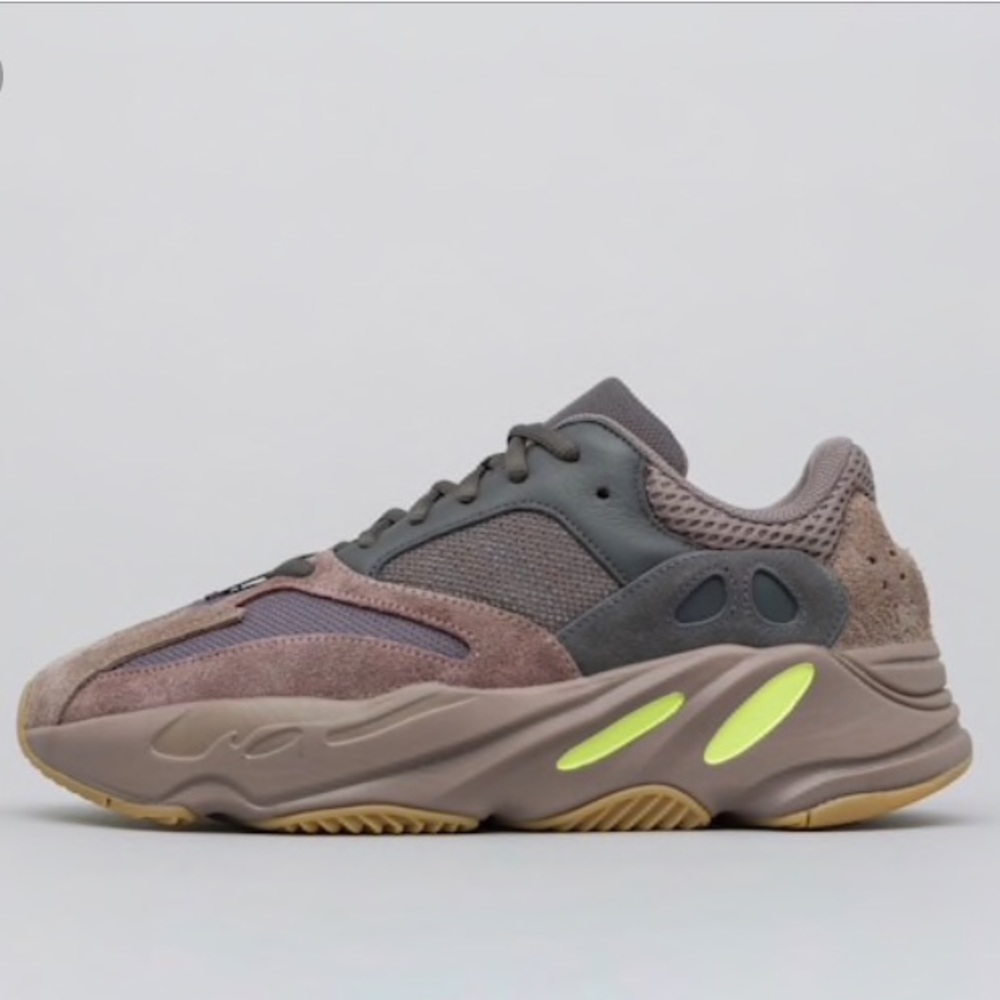 Yeezy 700 Muva Wave Runners (Brand New)